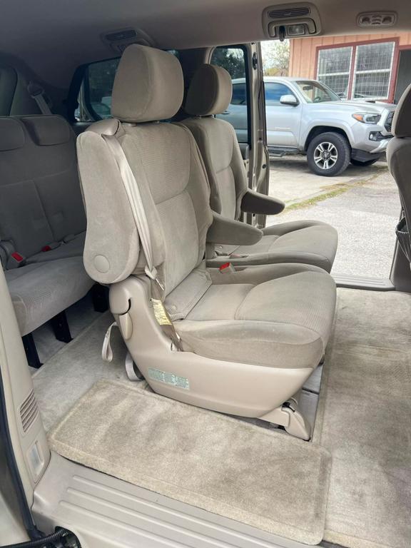 used 2005 Toyota Sienna car, priced at $6,998