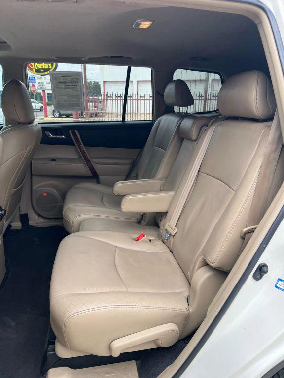used 2012 Toyota Highlander car, priced at $9,998