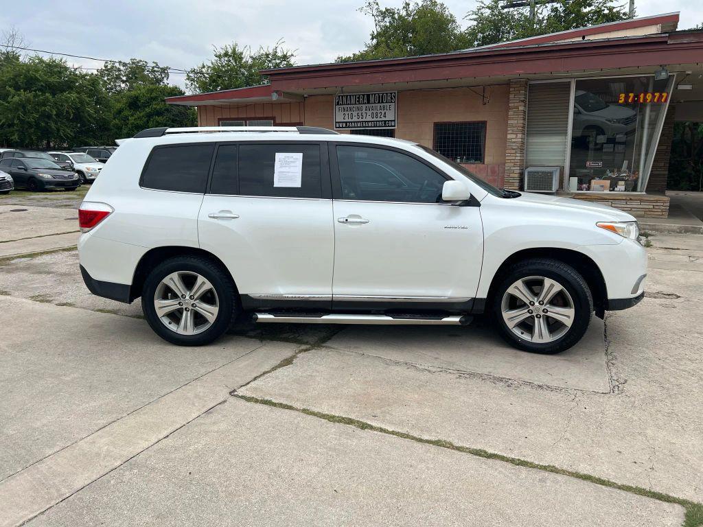 used 2012 Toyota Highlander car, priced at $9,998