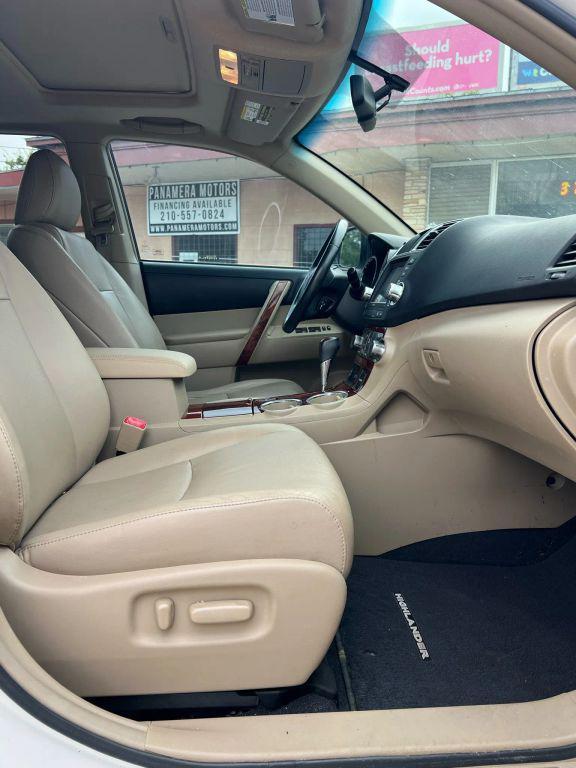 used 2012 Toyota Highlander car, priced at $9,998