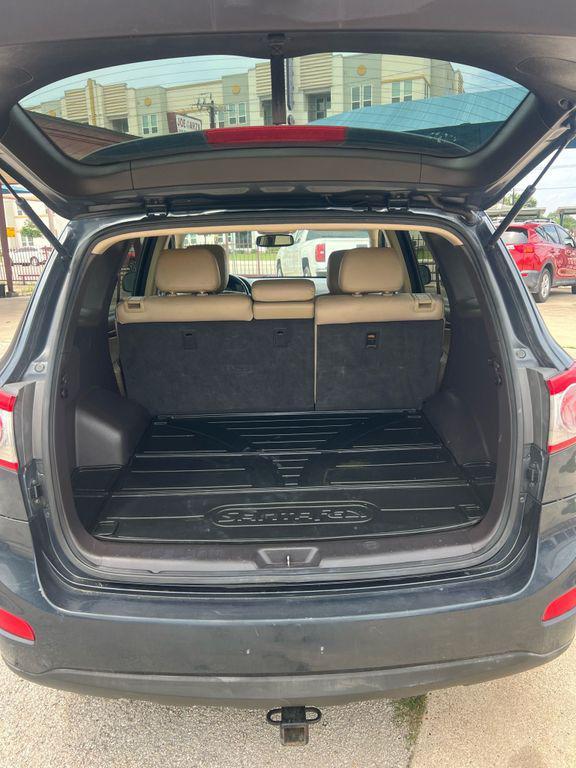used 2010 Hyundai Santa Fe car, priced at $5,998