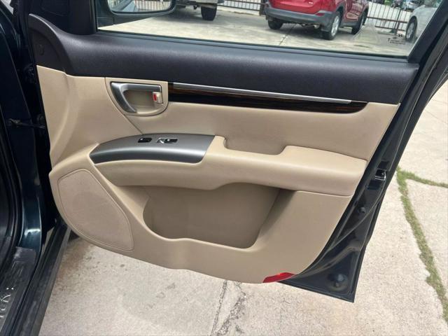 used 2010 Hyundai Santa Fe car, priced at $5,998