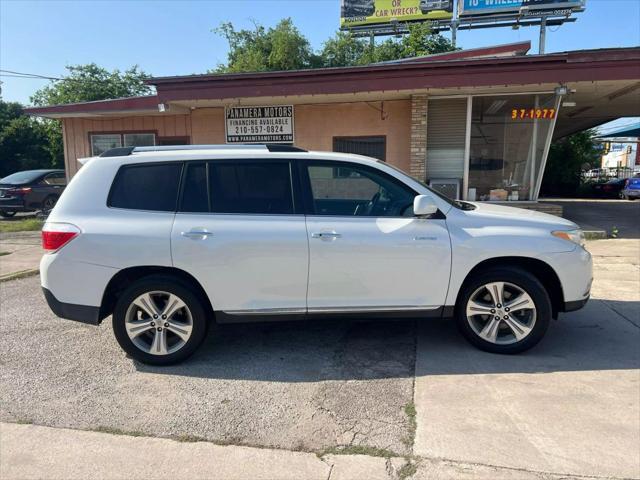 used 2013 Toyota Highlander car, priced at $12,498