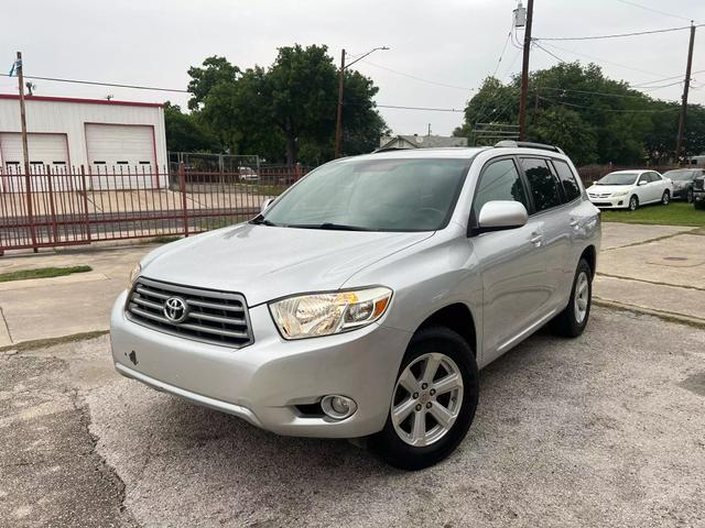 used 2010 Toyota Highlander car, priced at $8,999