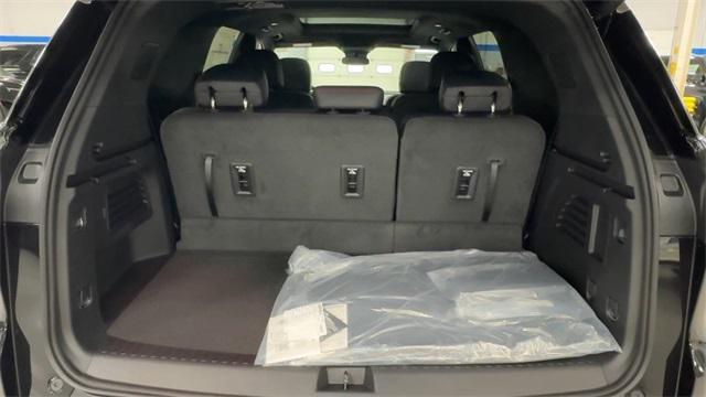 new 2025 Chevrolet Traverse car, priced at $47,825