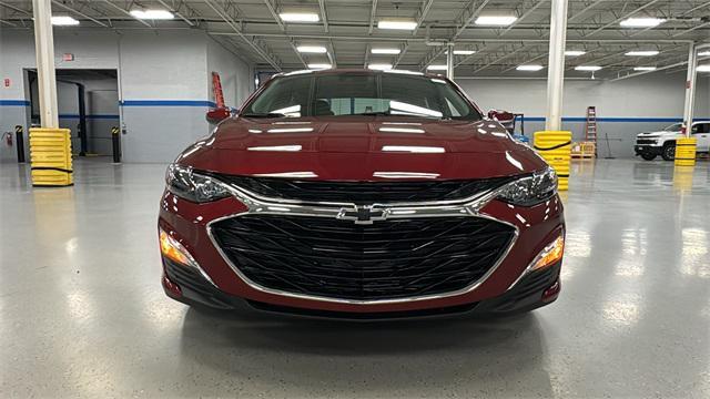 new 2025 Chevrolet Malibu car, priced at $27,259