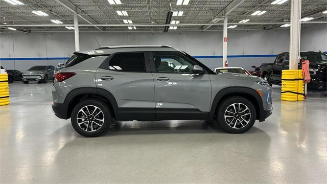 new 2025 Chevrolet TrailBlazer car, priced at $25,385