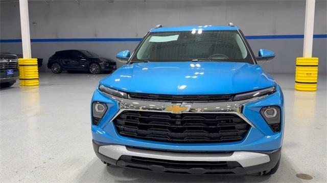 new 2025 Chevrolet TrailBlazer car, priced at $28,252