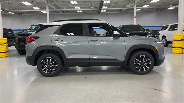 new 2025 Chevrolet TrailBlazer car, priced at $27,552