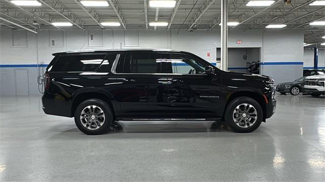 new 2025 Chevrolet Suburban car, priced at $75,470