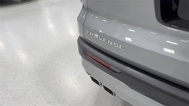 new 2025 Chevrolet Traverse car, priced at $40,304