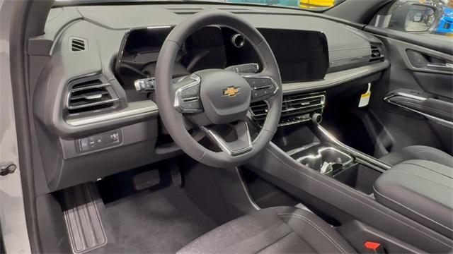 new 2025 Chevrolet Traverse car, priced at $40,304