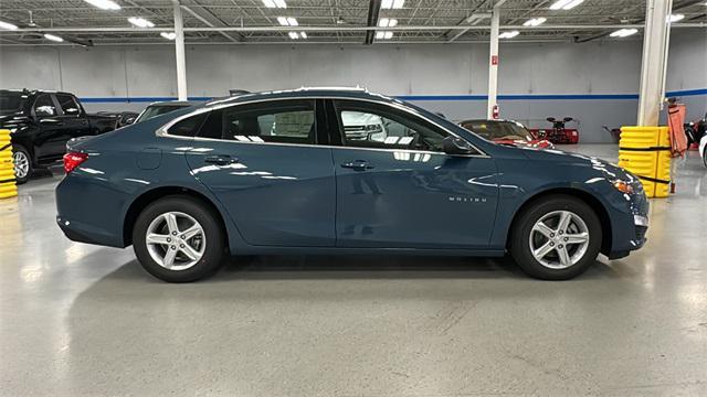 new 2025 Chevrolet Malibu car, priced at $25,815