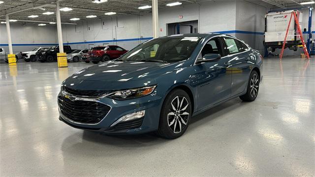 new 2025 Chevrolet Malibu car, priced at $27,101