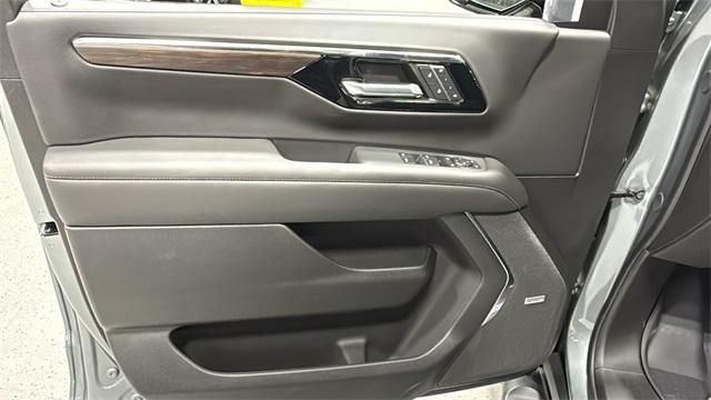 new 2026 Chevrolet Suburban car, priced at $77,326