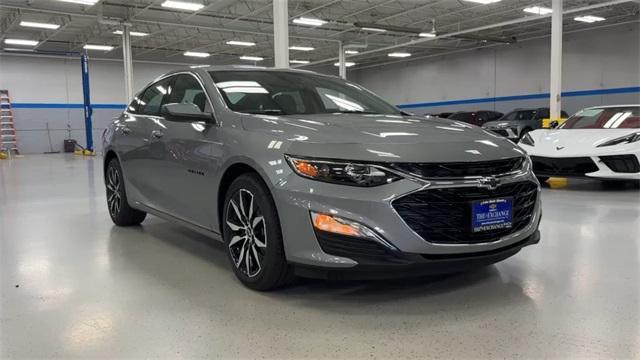 new 2025 Chevrolet Malibu car, priced at $28,101