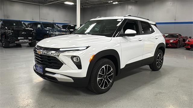 new 2025 Chevrolet TrailBlazer car, priced at $27,517