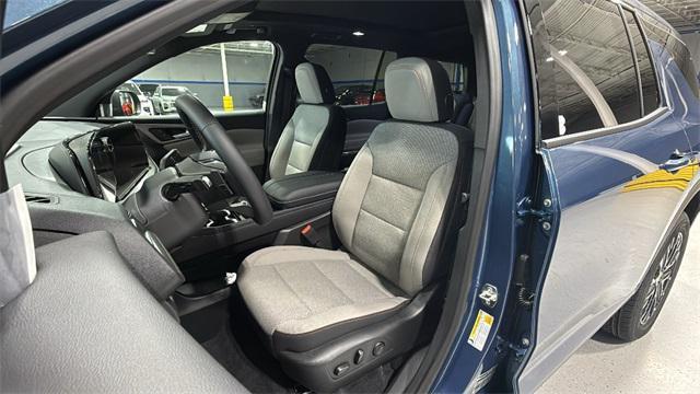 new 2026 Chevrolet Traverse car, priced at $46,235