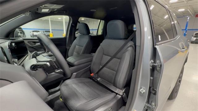 new 2025 Chevrolet Traverse car, priced at $41,892