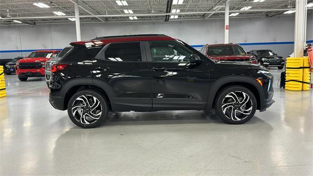 new 2025 Chevrolet TrailBlazer car, priced at $28,552