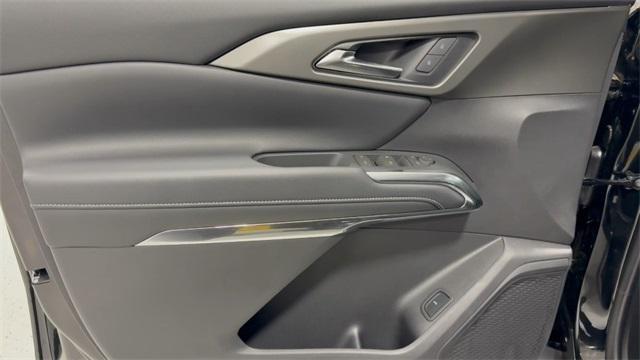 new 2025 Chevrolet Traverse car, priced at $48,290