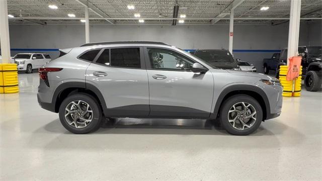 new 2025 Chevrolet Trax car, priced at $23,985