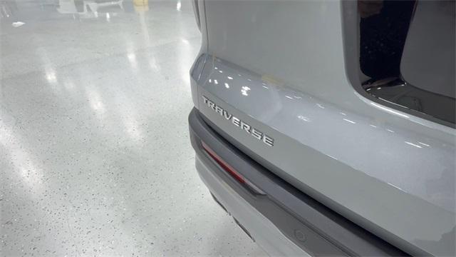 new 2026 Chevrolet Traverse car, priced at $43,695