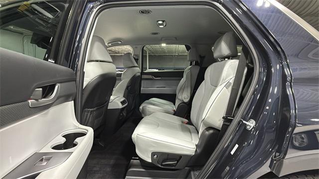 used 2024 Hyundai Palisade car, priced at $35,788