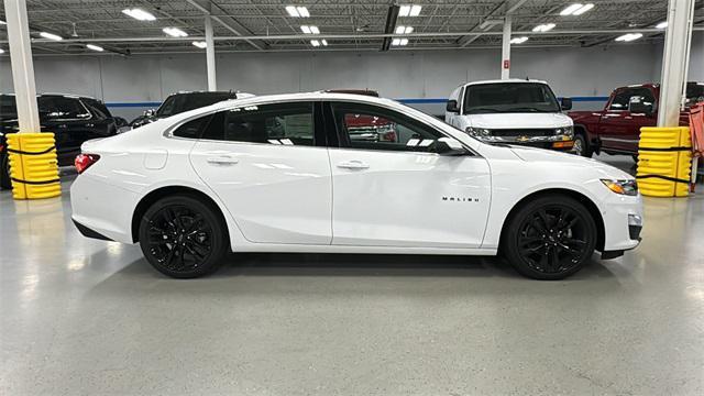 new 2025 Chevrolet Malibu car, priced at $31,058