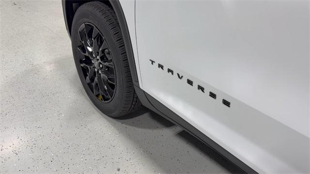 new 2026 Chevrolet Traverse car, priced at $43,086