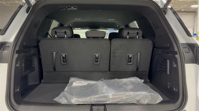 new 2026 Chevrolet Traverse car, priced at $43,086