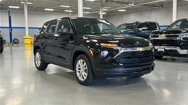 new 2025 Chevrolet TrailBlazer car, priced at $23,025