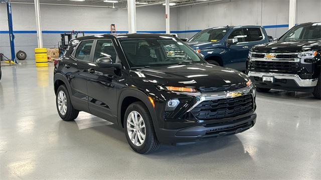 new 2025 Chevrolet TrailBlazer car, priced at $23,025