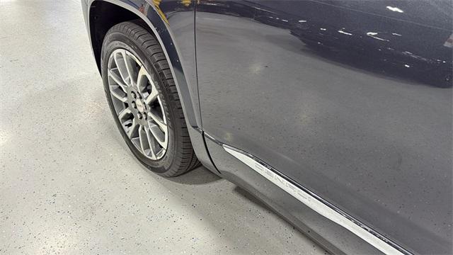 used 2023 GMC Acadia car, priced at $39,379