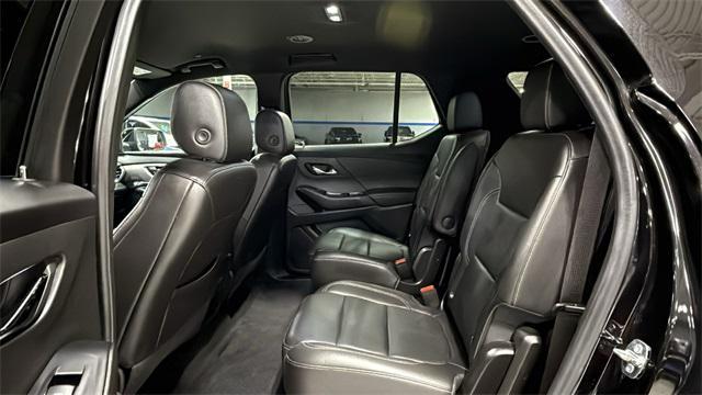 used 2022 Chevrolet Traverse car, priced at $31,459