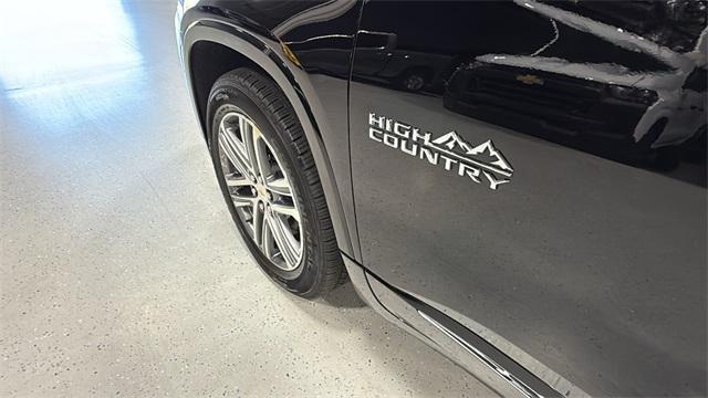used 2023 Chevrolet Traverse car, priced at $41,293