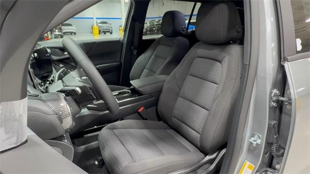 new 2026 Chevrolet Equinox car, priced at $31,432