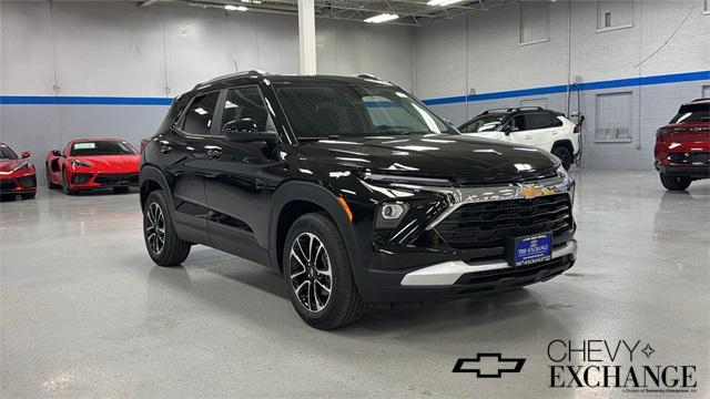 new 2025 Chevrolet TrailBlazer car, priced at $27,517