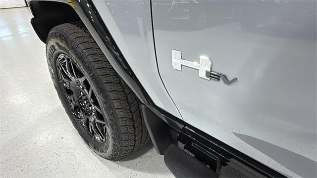 used 2025 GMC HUMMER EV Pickup car, priced at $81,459