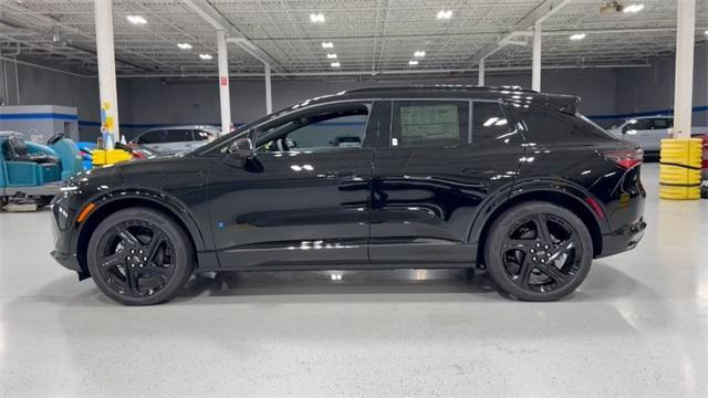 new 2025 Chevrolet Equinox EV car, priced at $38,990