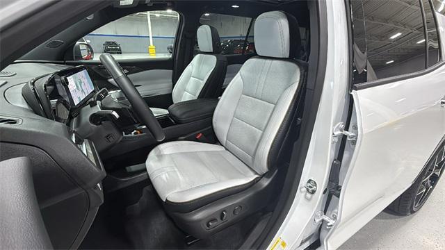 used 2025 Chevrolet Traverse car, priced at $56,199