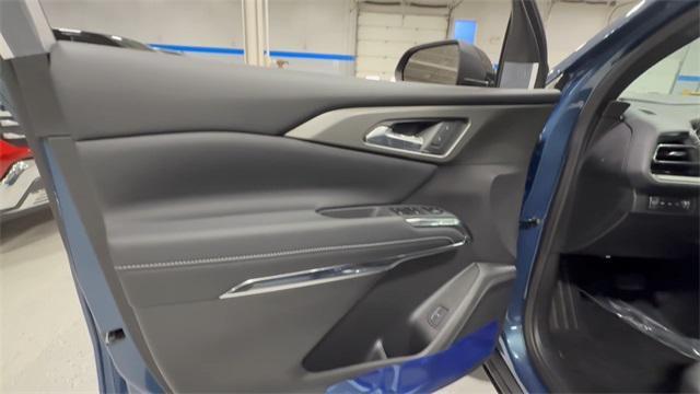 new 2026 Chevrolet Traverse car, priced at $47,427