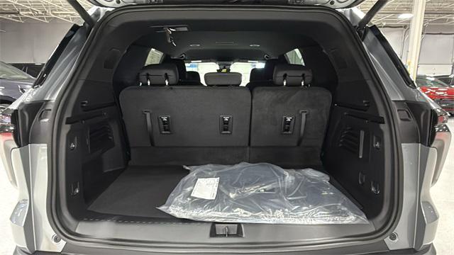 new 2026 Chevrolet Traverse car, priced at $44,651