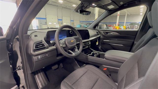 new 2026 Chevrolet Traverse car, priced at $44,010