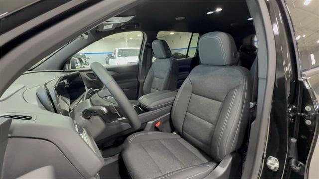 new 2026 Chevrolet Traverse car, priced at $44,010