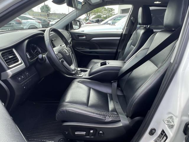 used 2019 Toyota Highlander car, priced at $27,559