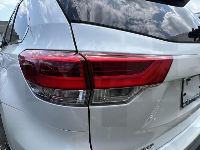 used 2019 Toyota Highlander car, priced at $27,559