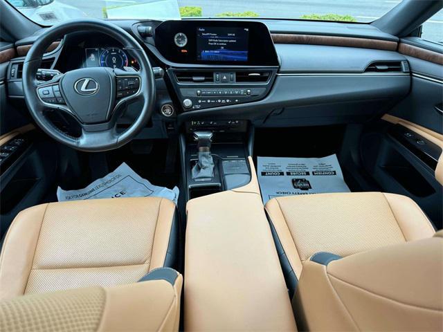 used 2022 Lexus ES 350 car, priced at $35,000