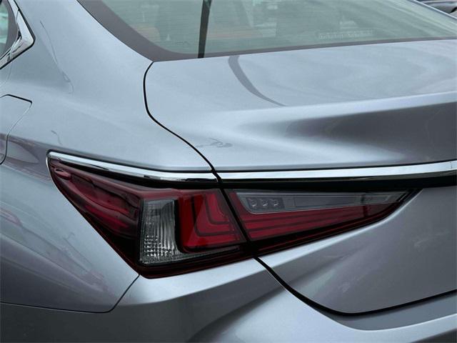 used 2022 Lexus ES 350 car, priced at $35,000