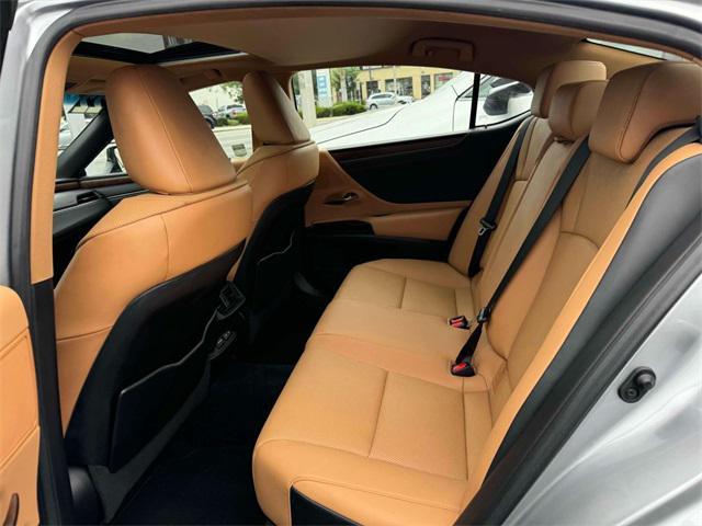 used 2022 Lexus ES 350 car, priced at $35,000